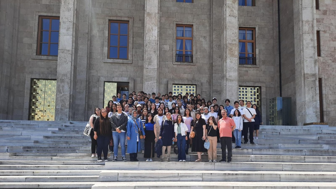 Ankara gezimizin 2. gününde Türkiye Büyük Millet Meclisini ziyaret ettik.